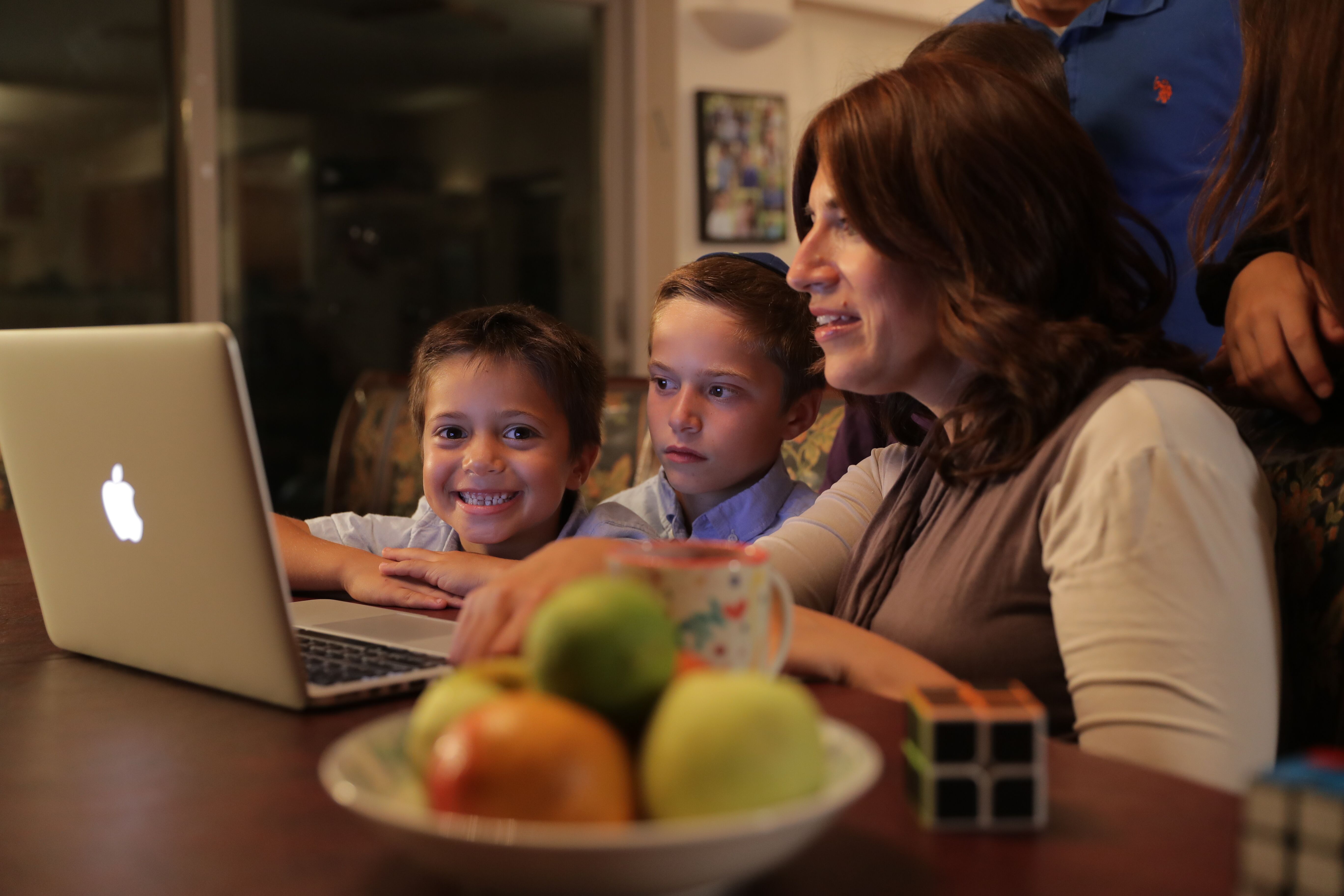 10 Great Online Torah Platforms for Kids